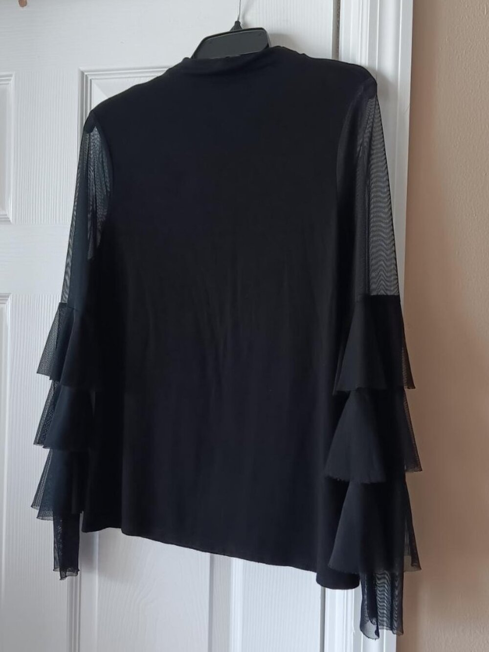 VINCE CAMUTO Womens Top Black with Sheer Long Sleeves Mock Neck Size Medium